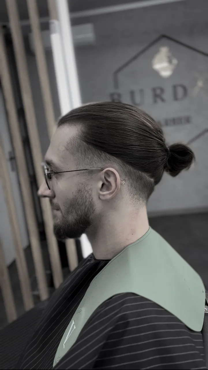 Realizacja fryzury w Burdan Barber, zdjęcie 3
