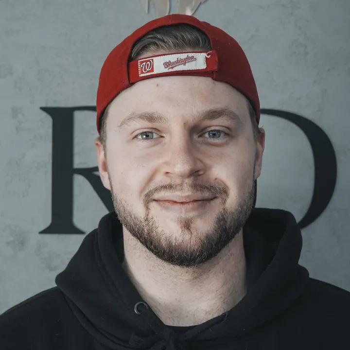 Szymon, Barber